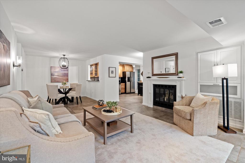 7765 WILLOW POINT DRIVE 7765
