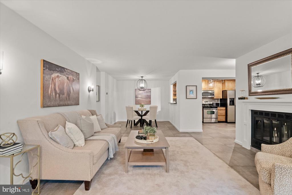 7765 WILLOW POINT DRIVE 7765