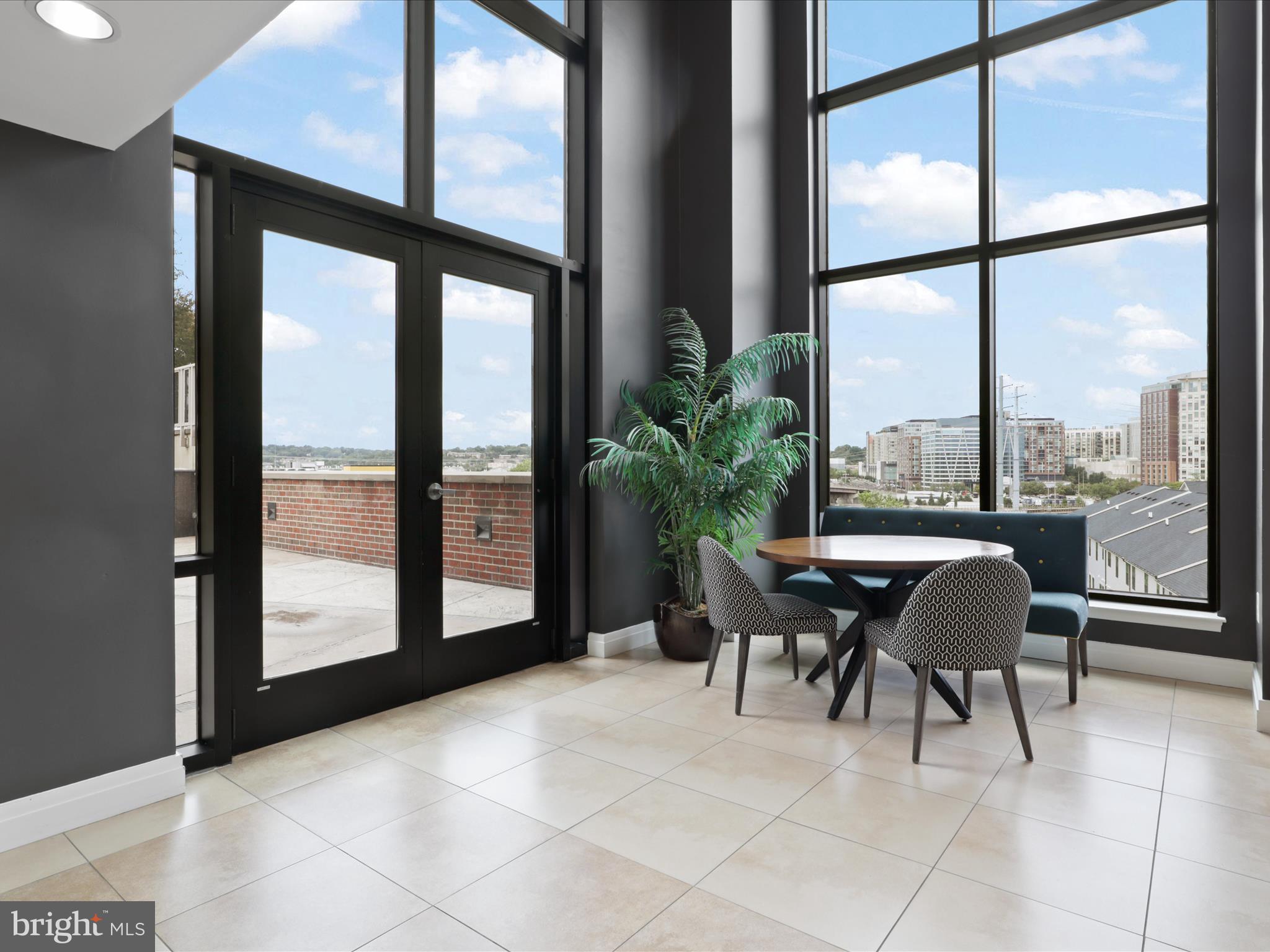 2451 MIDTOWN AVENUE 921