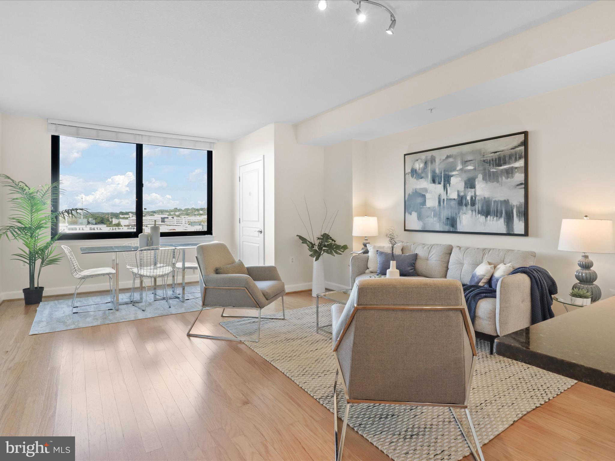 2451 MIDTOWN AVENUE 921