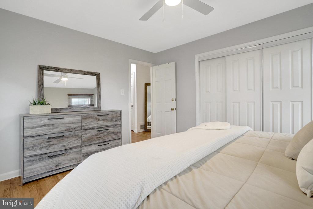 6828 KENYON DRIVE