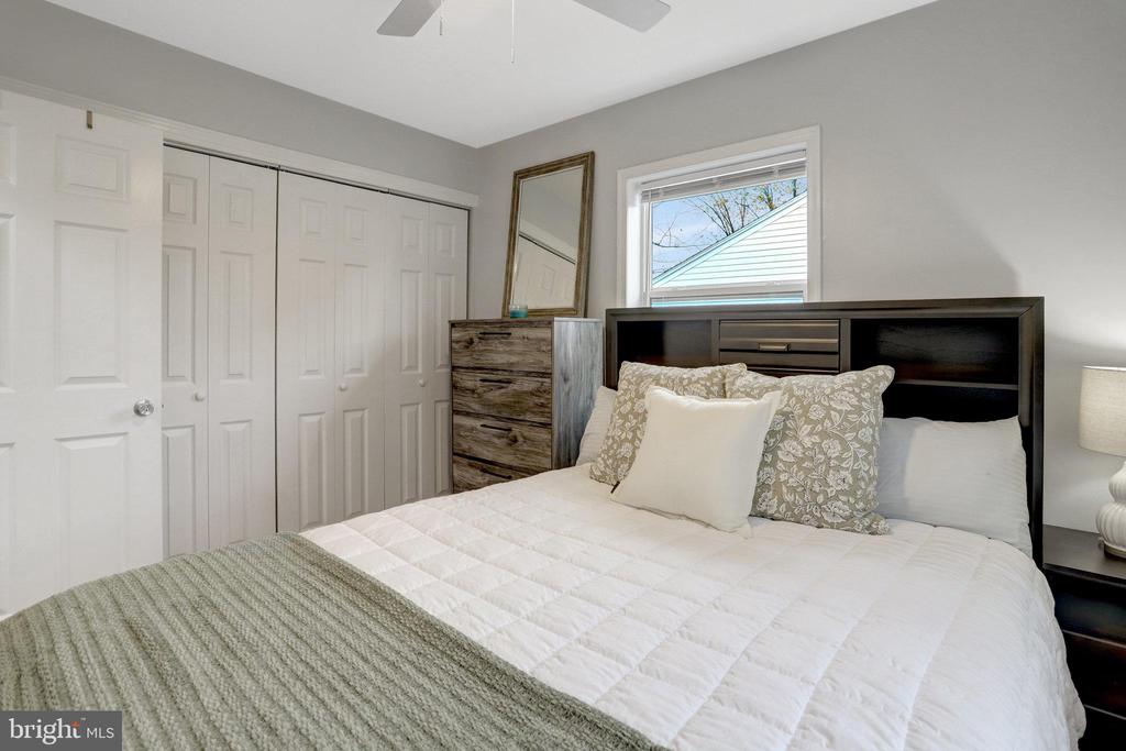 6828 KENYON DRIVE