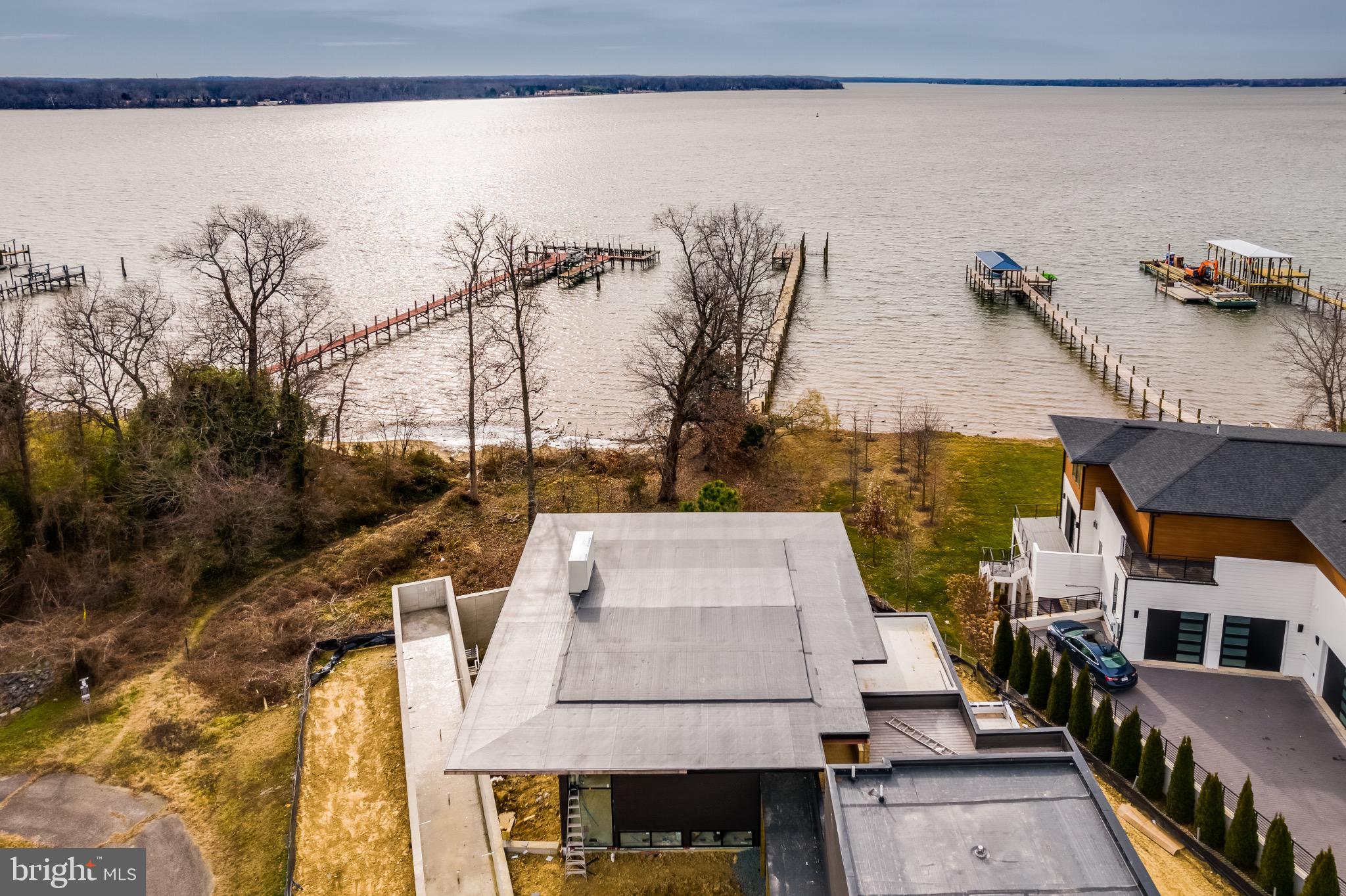 9433 FERRY LANDING COURT