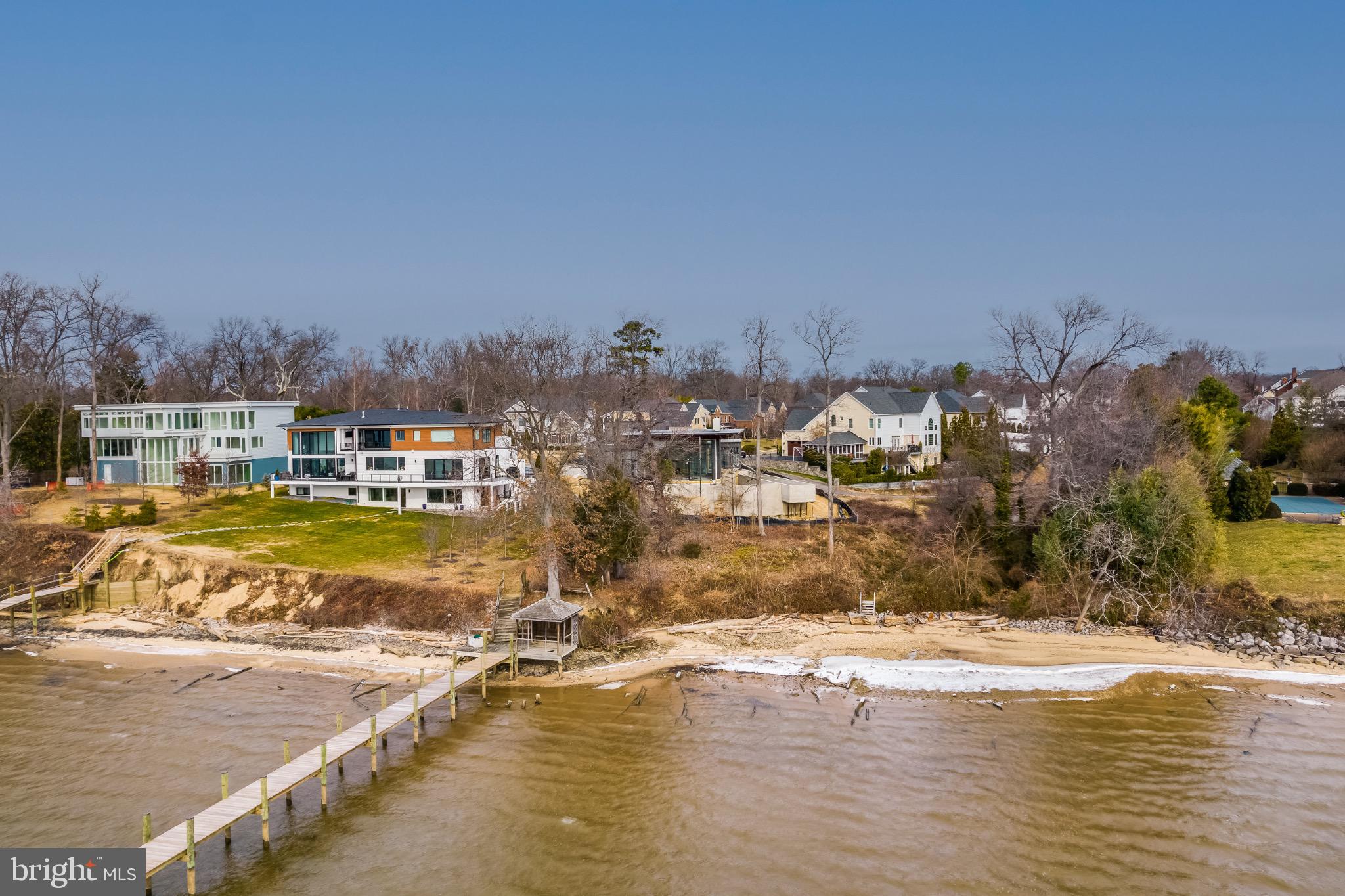 9433 FERRY LANDING COURT