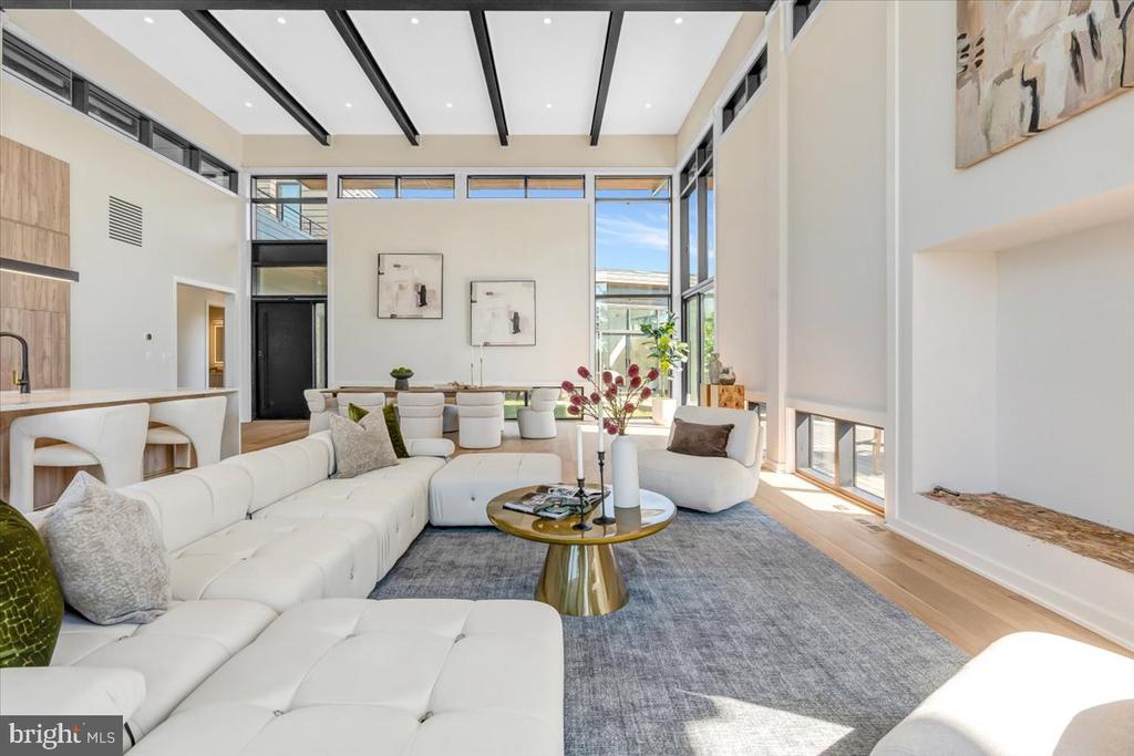 9433 FERRY LANDING COURT