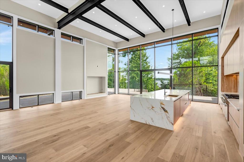 9433 FERRY LANDING COURT