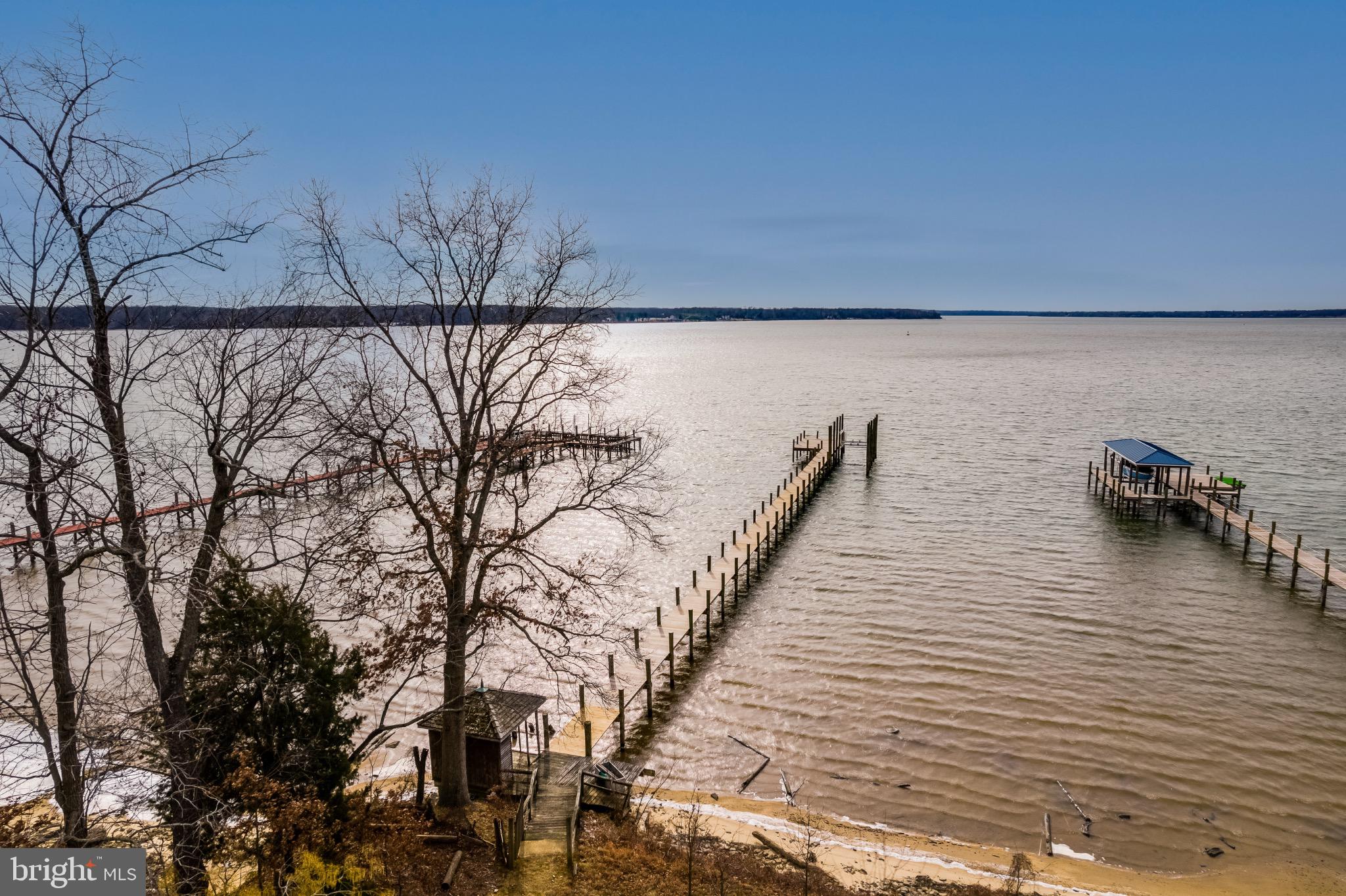 9433 FERRY LANDING COURT