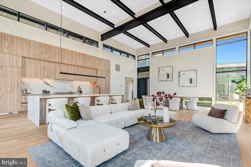 9433 FERRY LANDING COURT