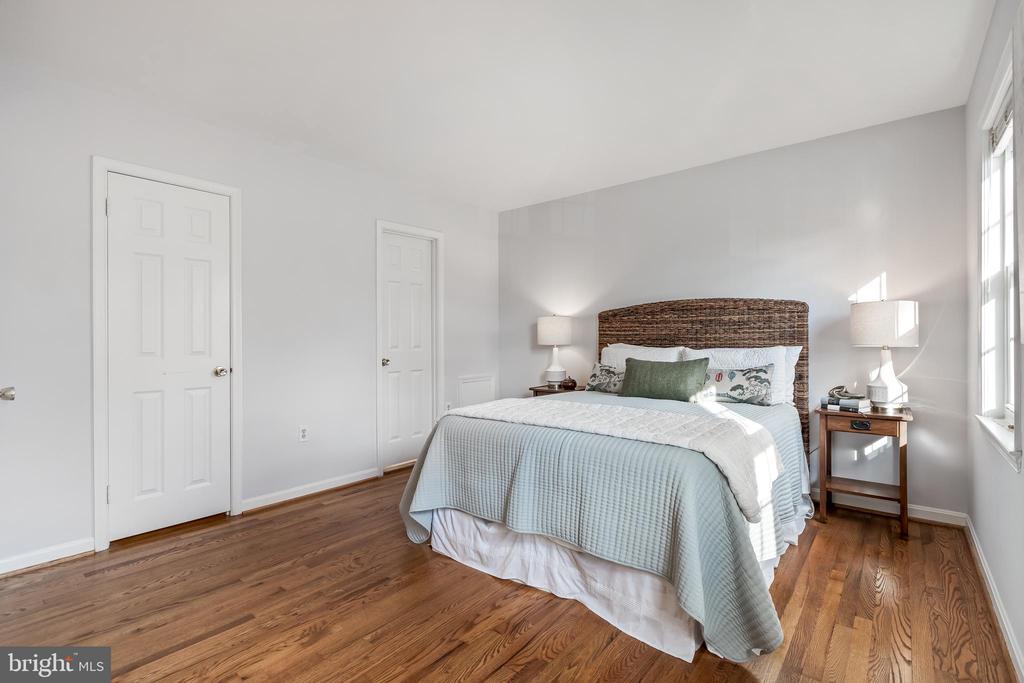 5264 BRADGEN COURT