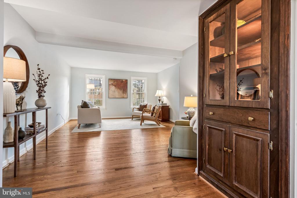 5264 BRADGEN COURT