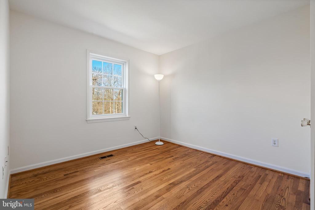 5264 BRADGEN COURT