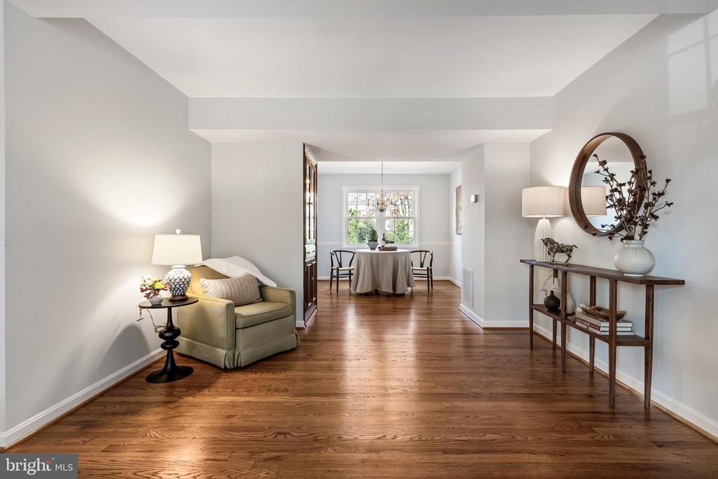 5264 BRADGEN COURT
