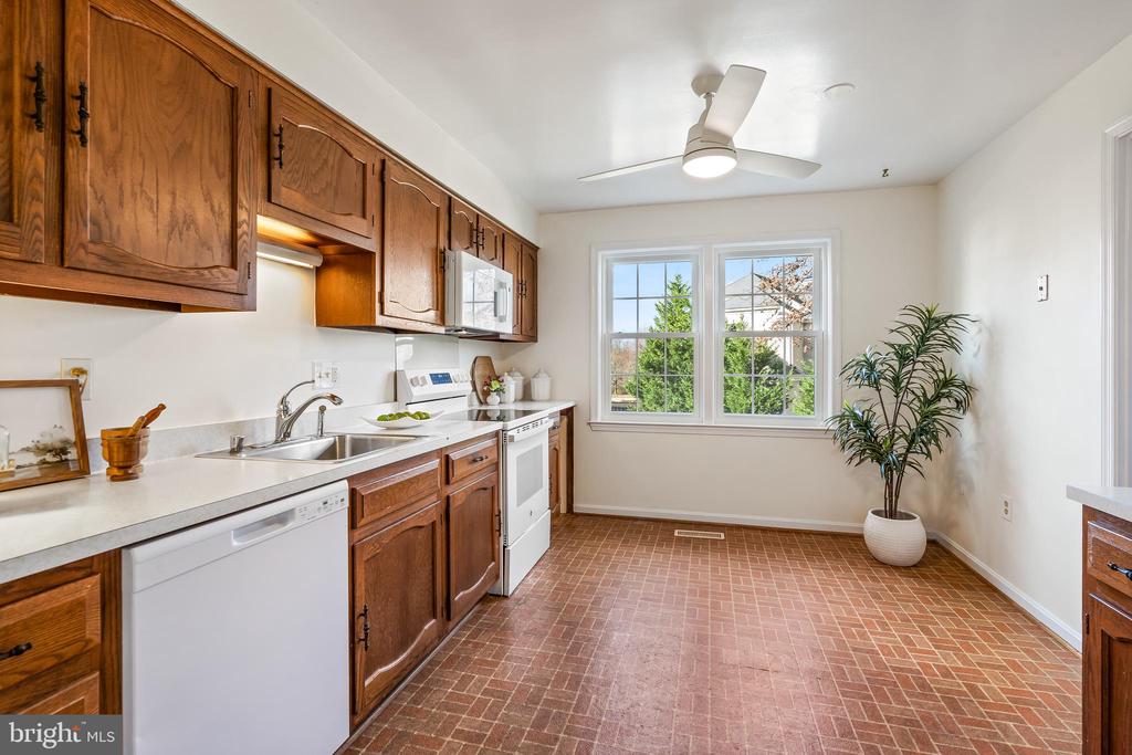 5264 BRADGEN COURT