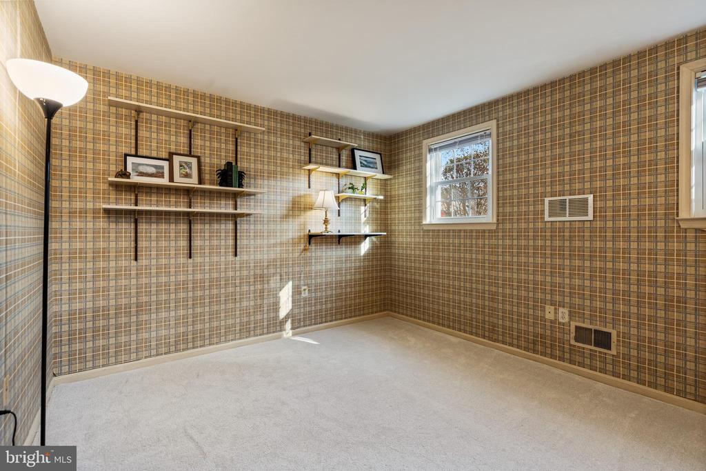 5264 BRADGEN COURT
