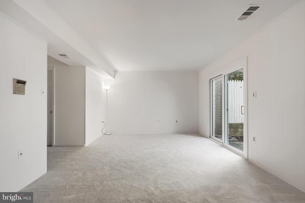 5264 BRADGEN COURT