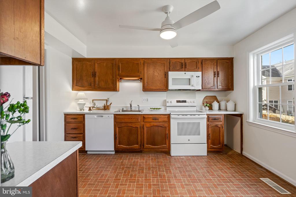 5264 BRADGEN COURT