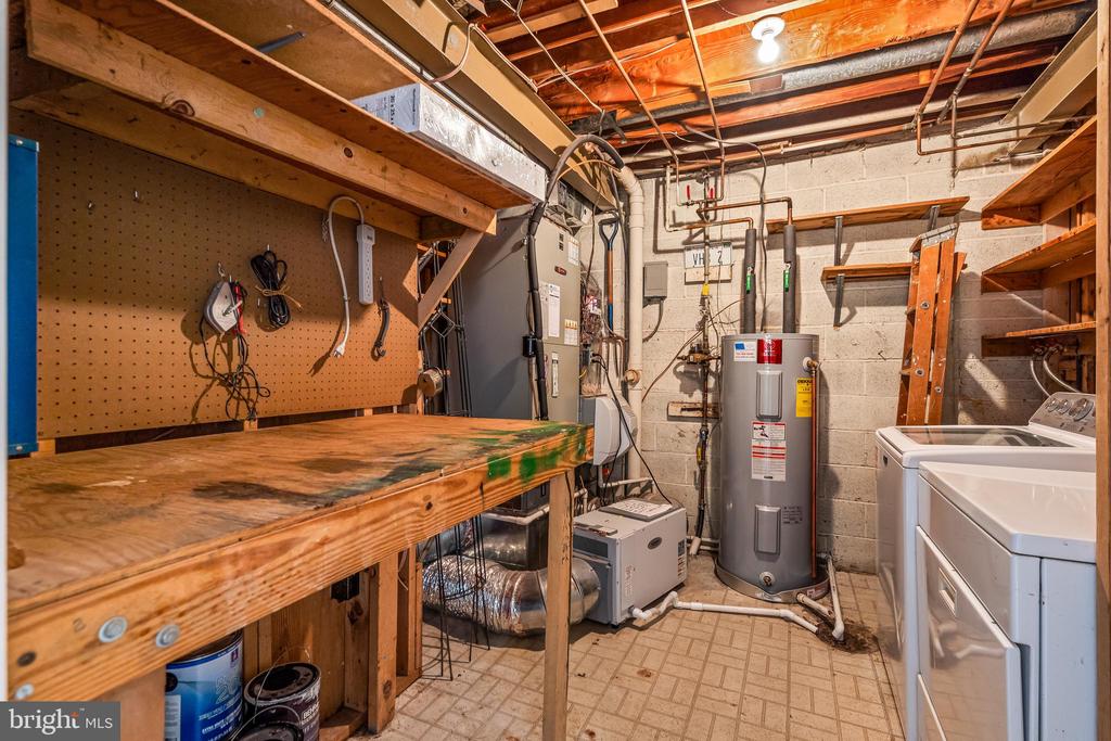 5264 BRADGEN COURT