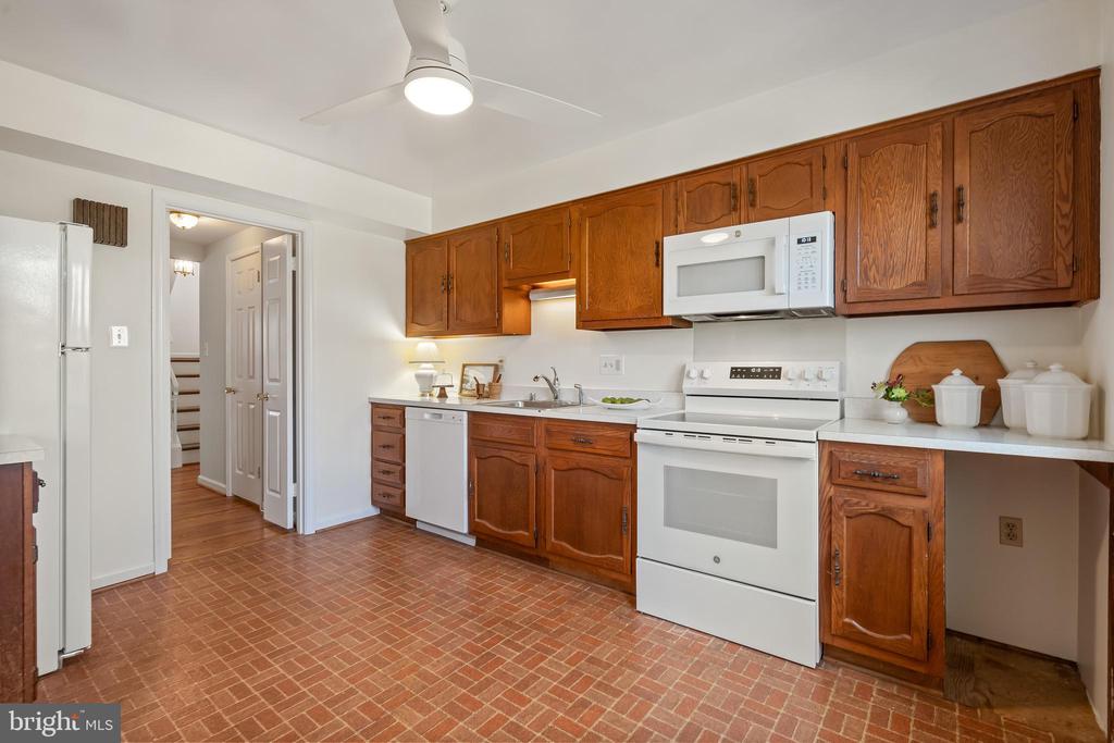 5264 BRADGEN COURT