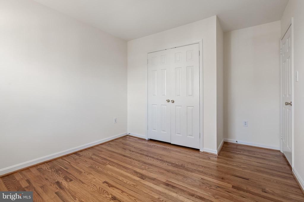 5264 BRADGEN COURT