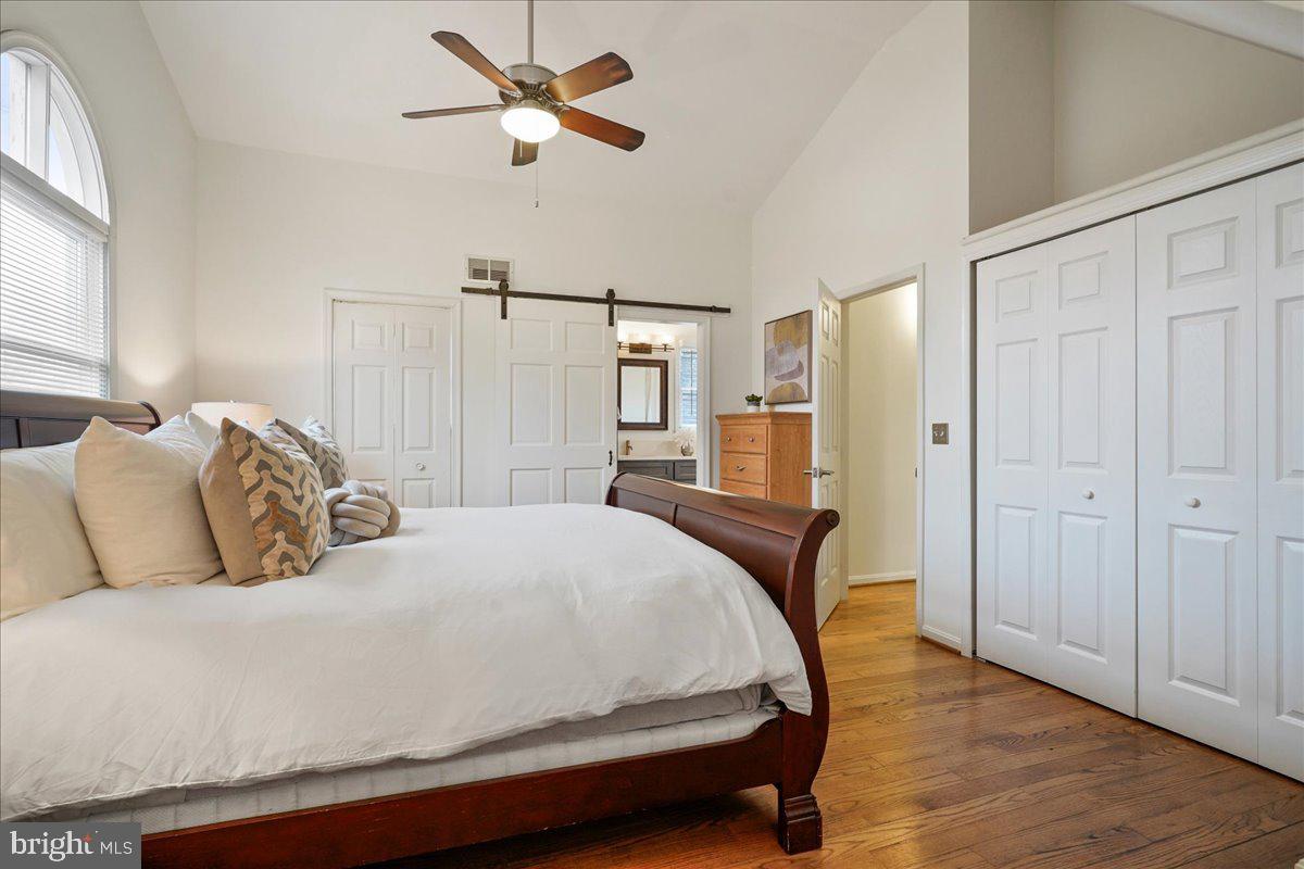 6215 EDISON DRIVE