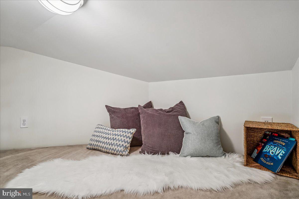 6215 EDISON DRIVE