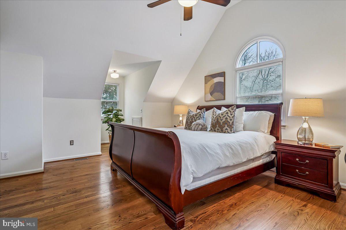 6215 EDISON DRIVE