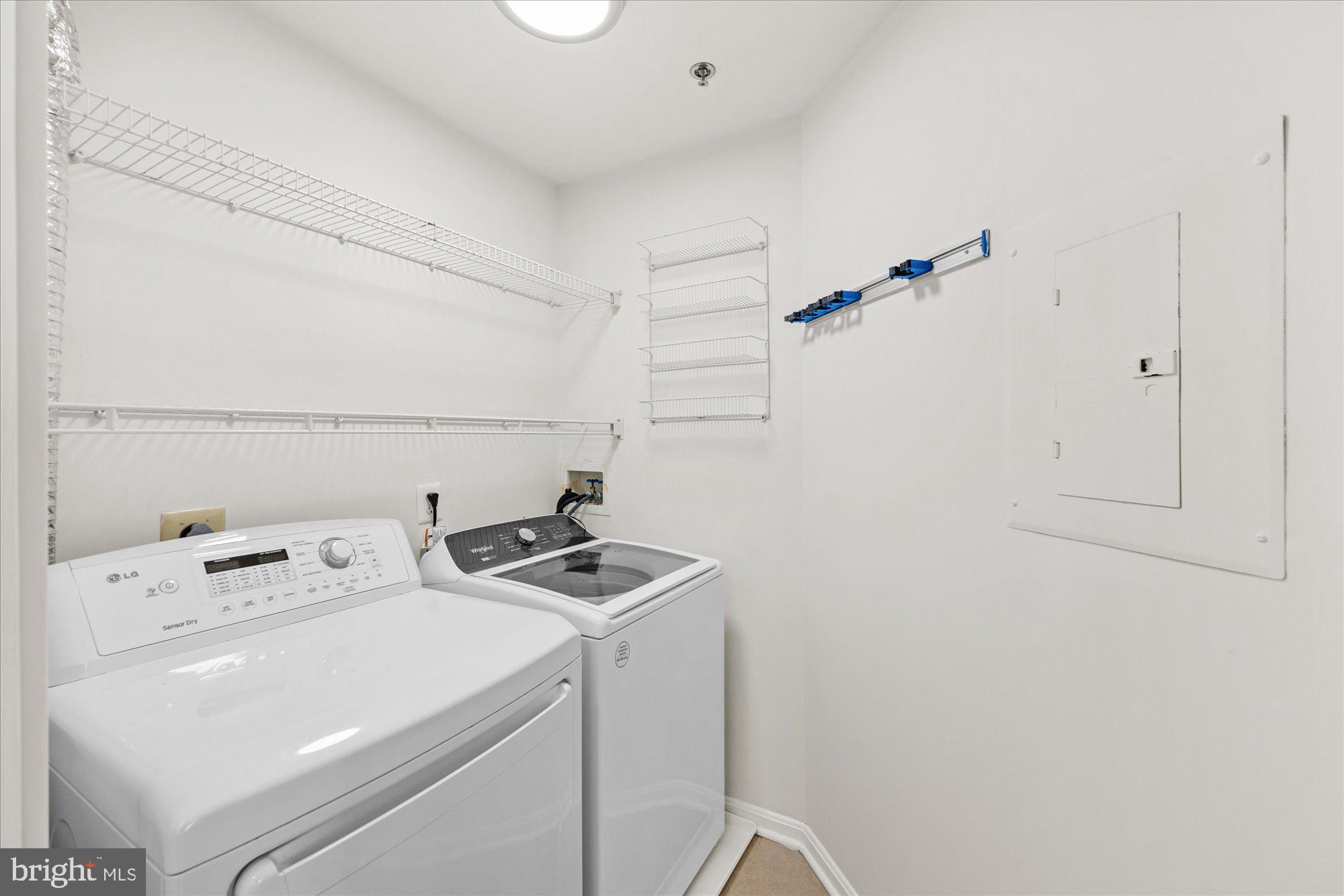 6613 NETTIES LANE N N