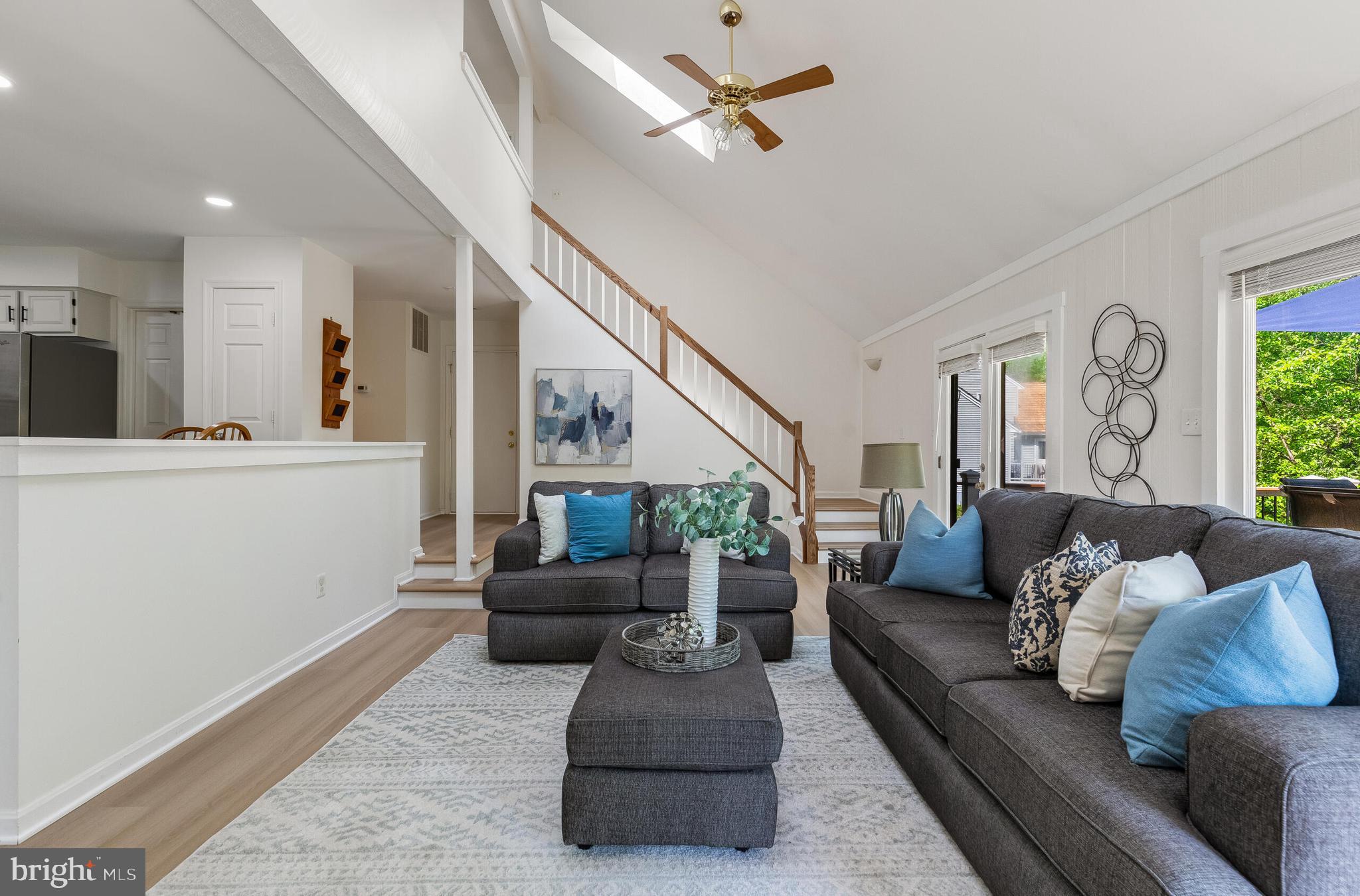 8051 OAK HOLLOW LANE