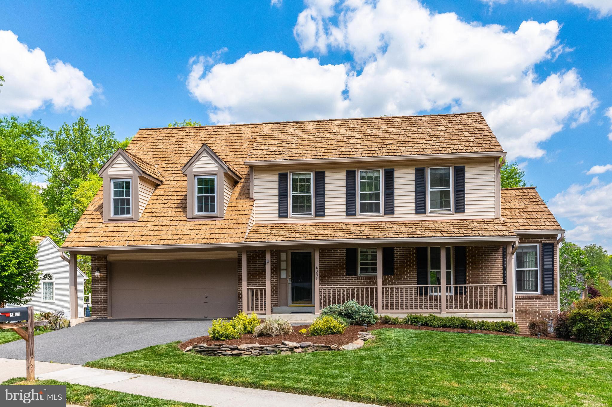 8051 OAK HOLLOW LANE