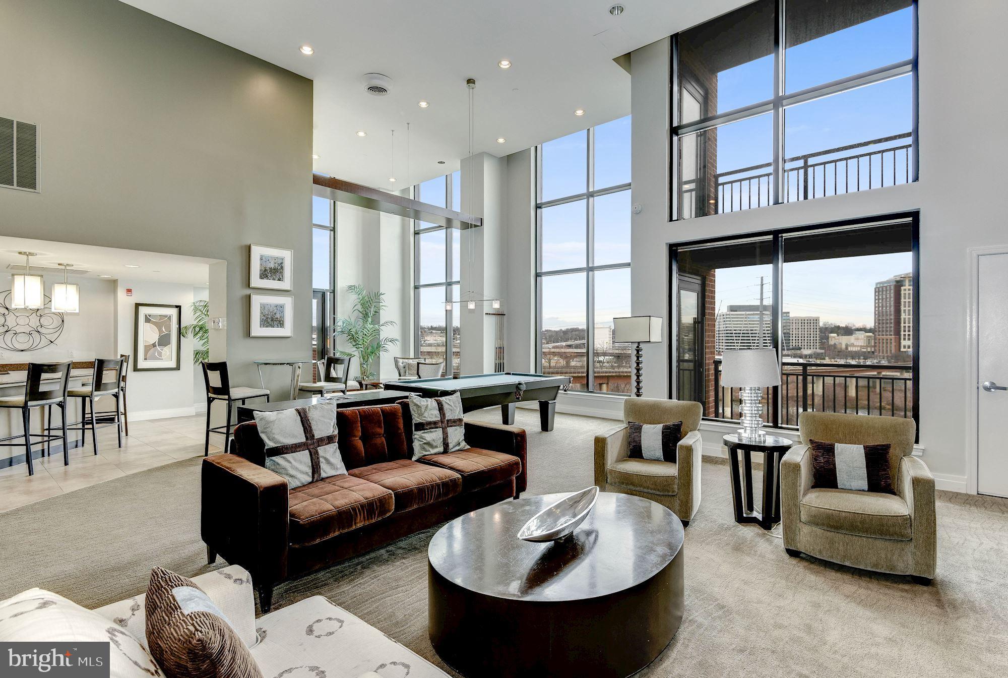 2451 MIDTOWN AVENUE 724