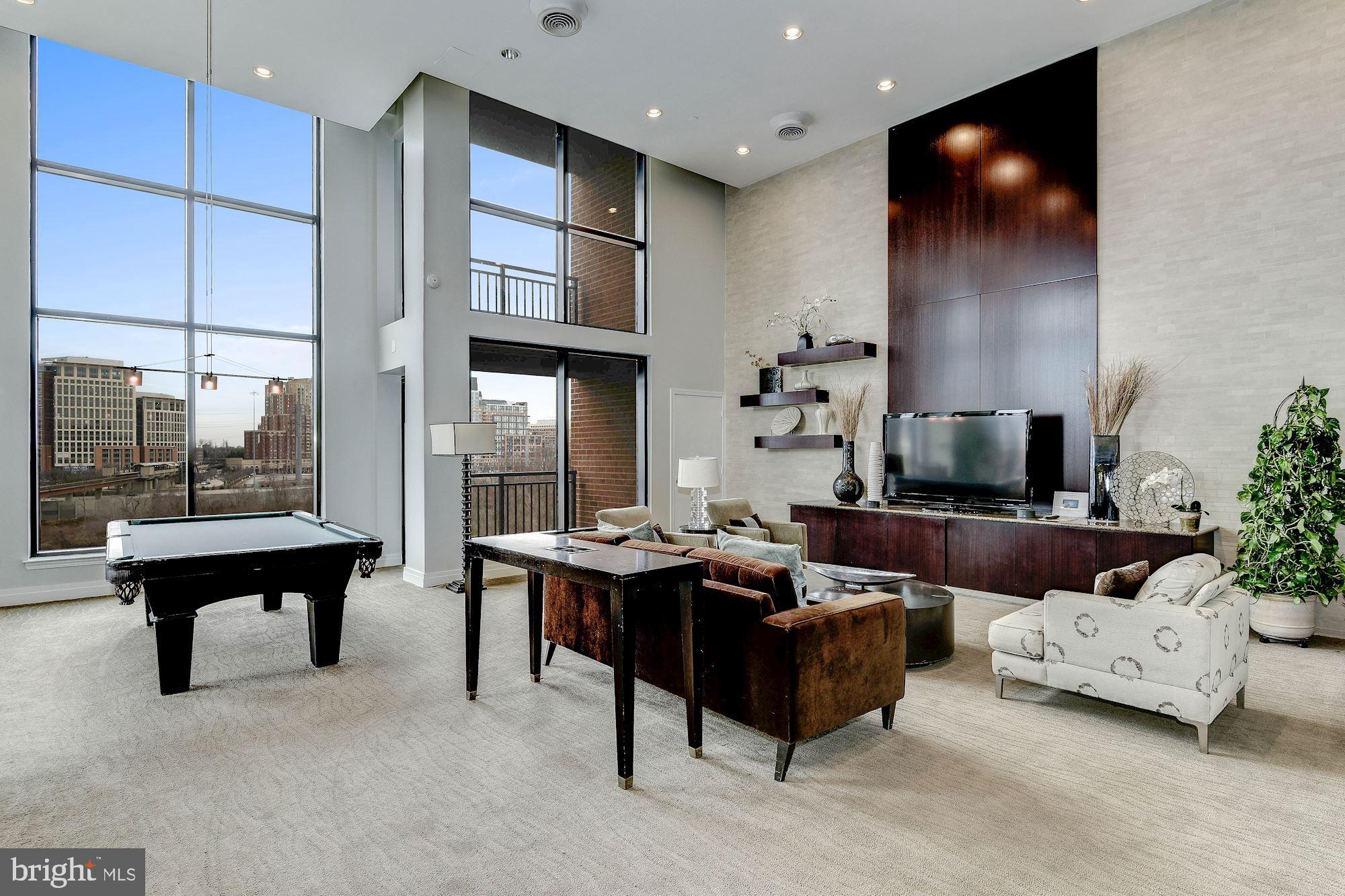 2451 MIDTOWN AVENUE 724