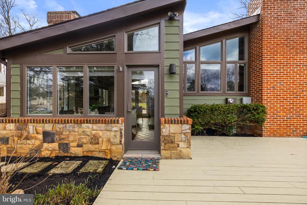 4035 TAYLOR DRIVE