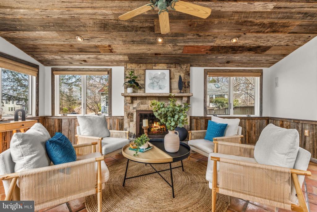 4035 TAYLOR DRIVE