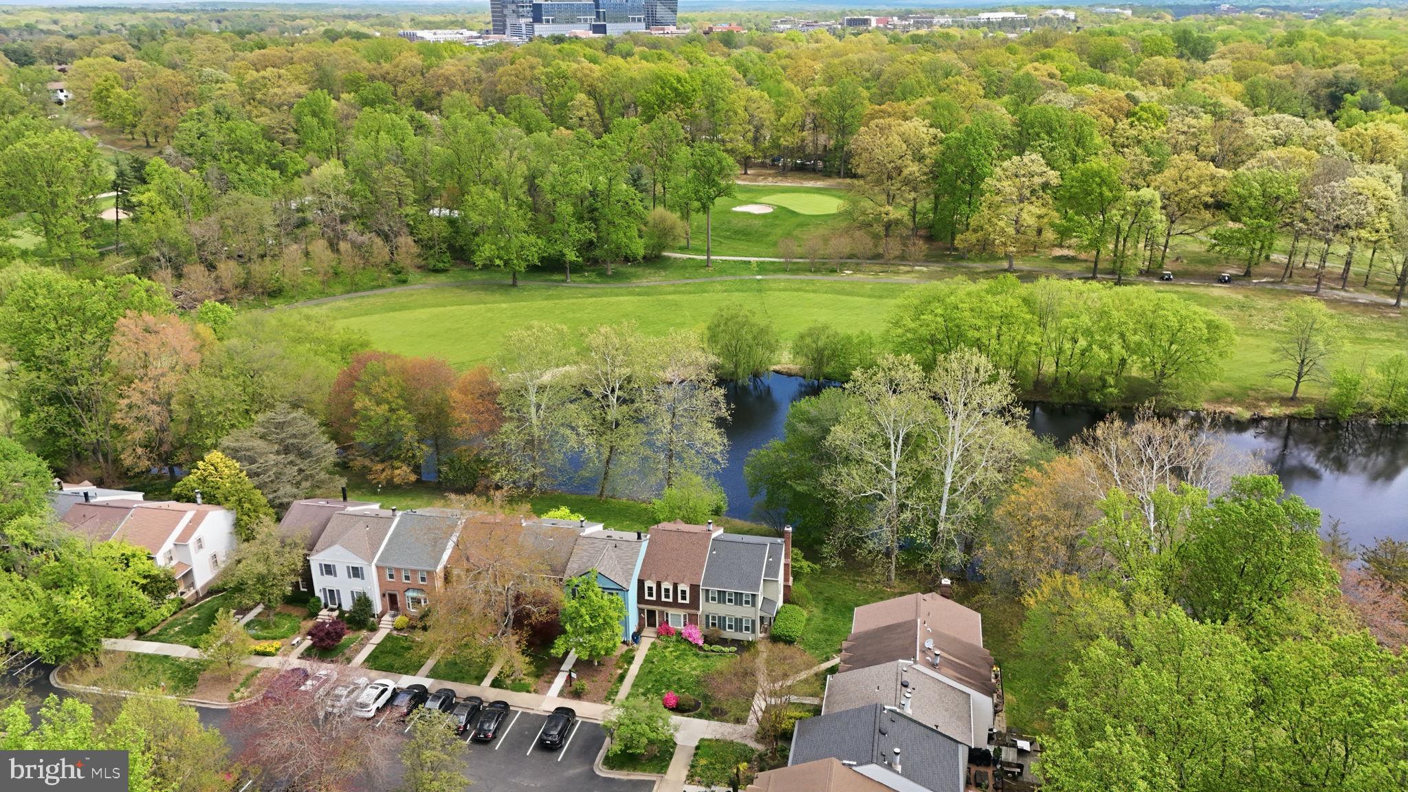2151 GREENKEEPERS COURT