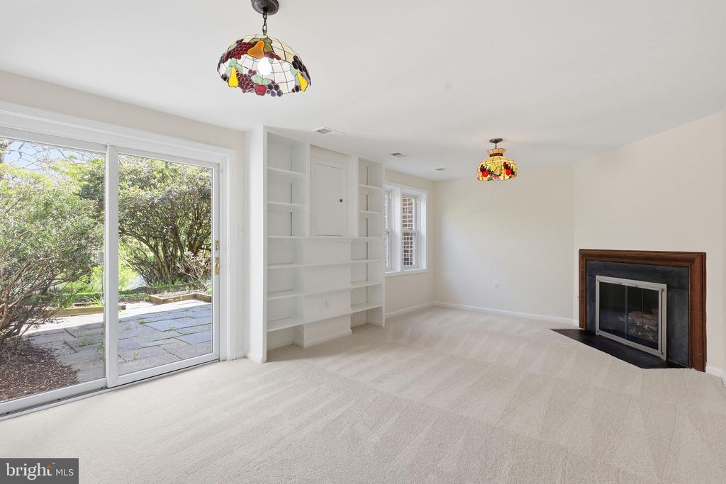 2151 GREENKEEPERS COURT