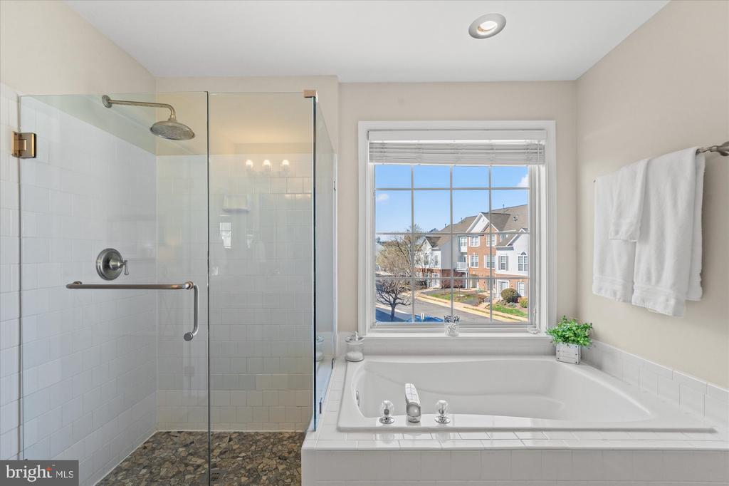 5310-C BIRDS VIEW LANE 7