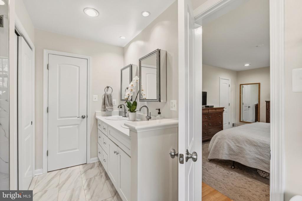7215 MARINE DRIVE