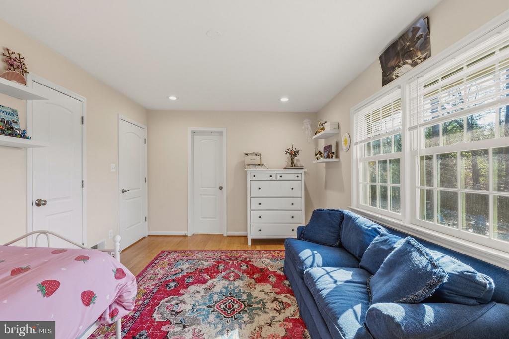 7215 MARINE DRIVE