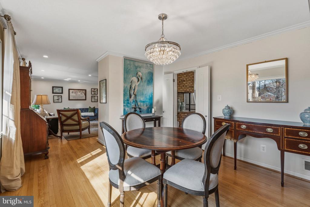 7215 MARINE DRIVE