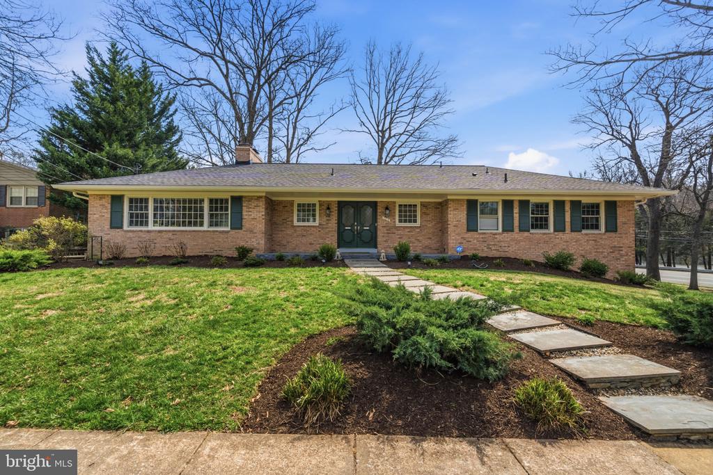 7215 MARINE DRIVE