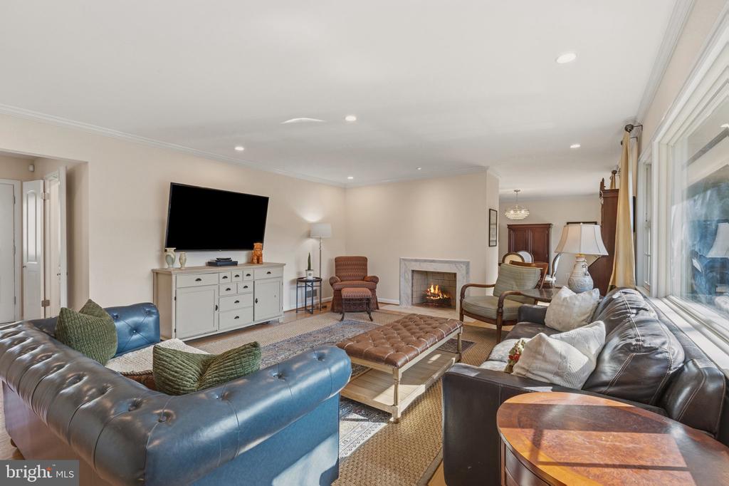 7215 MARINE DRIVE