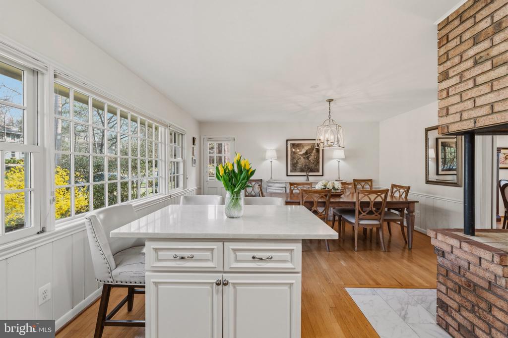 7215 MARINE DRIVE