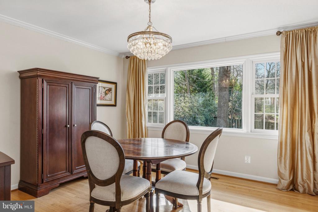 7215 MARINE DRIVE
