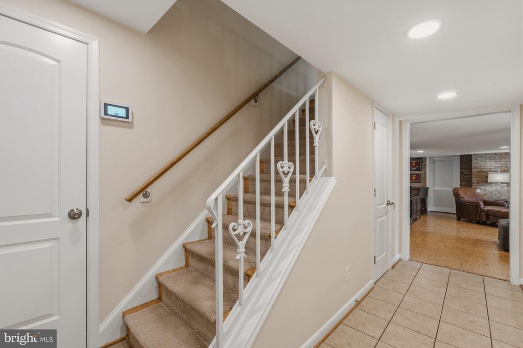 7215 MARINE DRIVE
