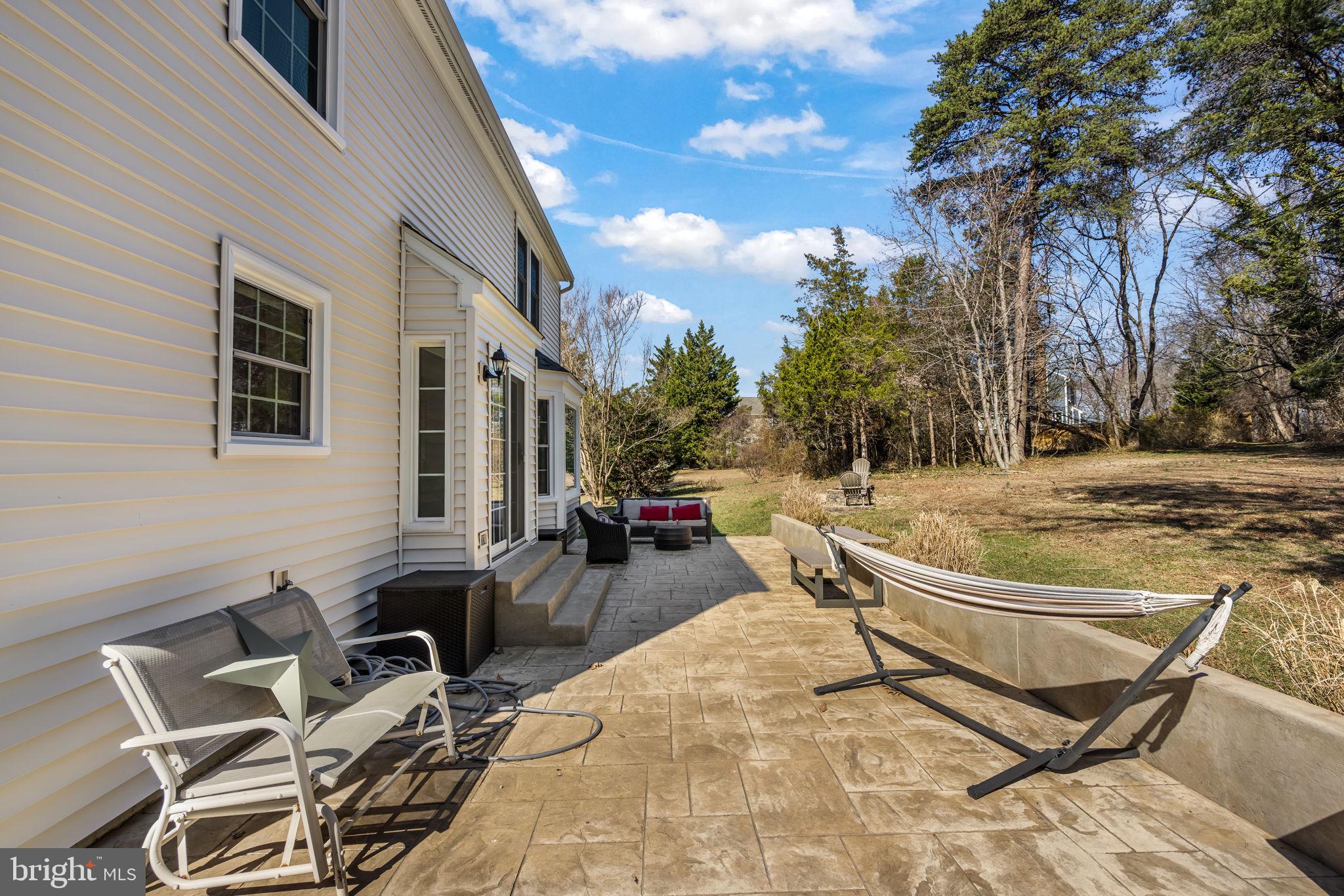 8504 SILVERDALE ROAD