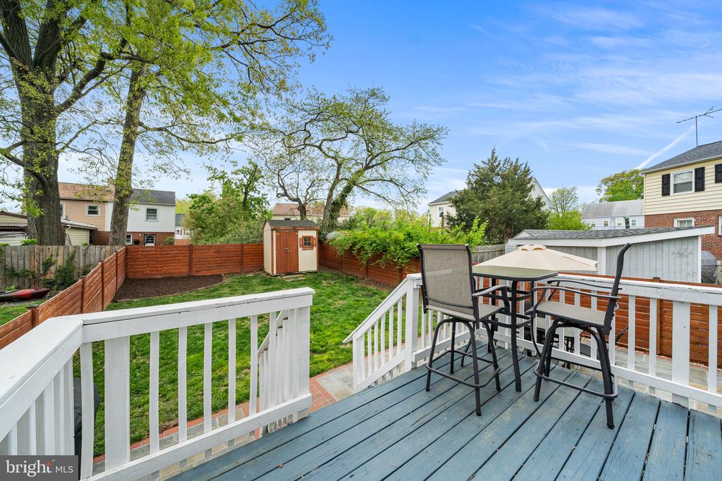 2253 ROANOKE DRIVE
