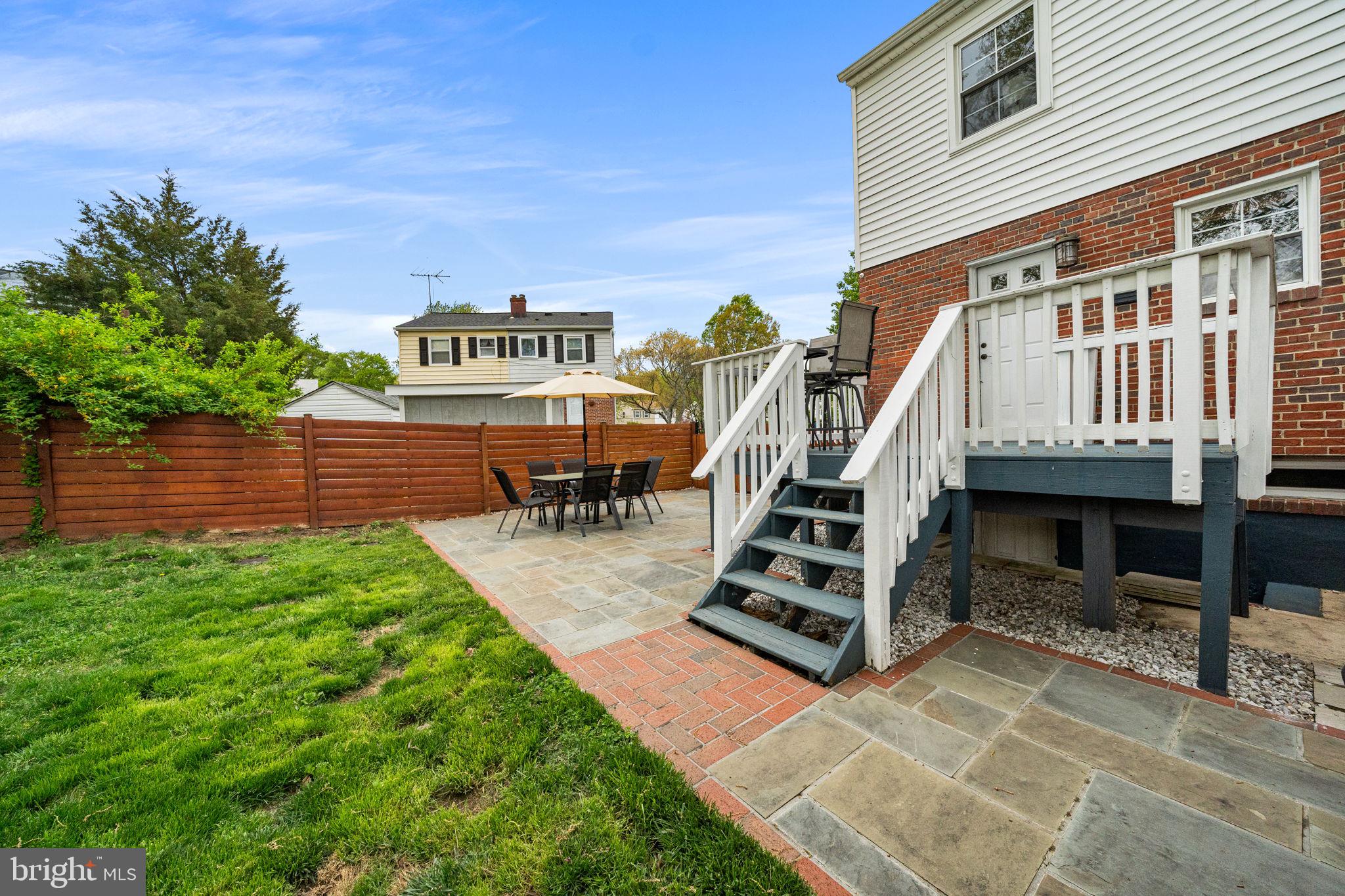 2253 ROANOKE DRIVE