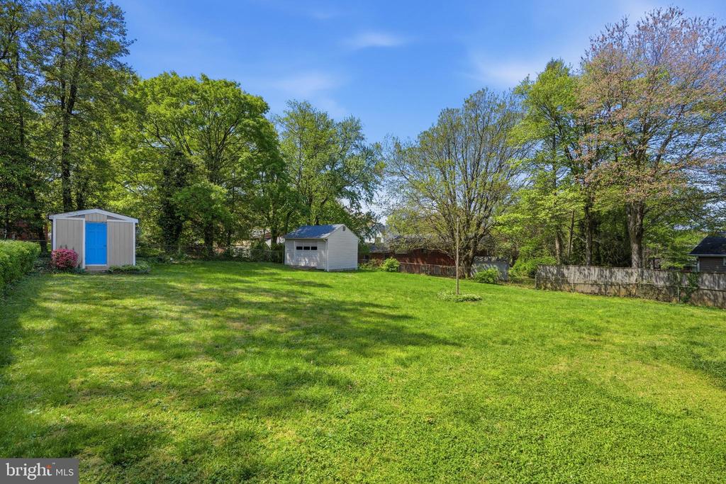 6917 JENKINS LANE