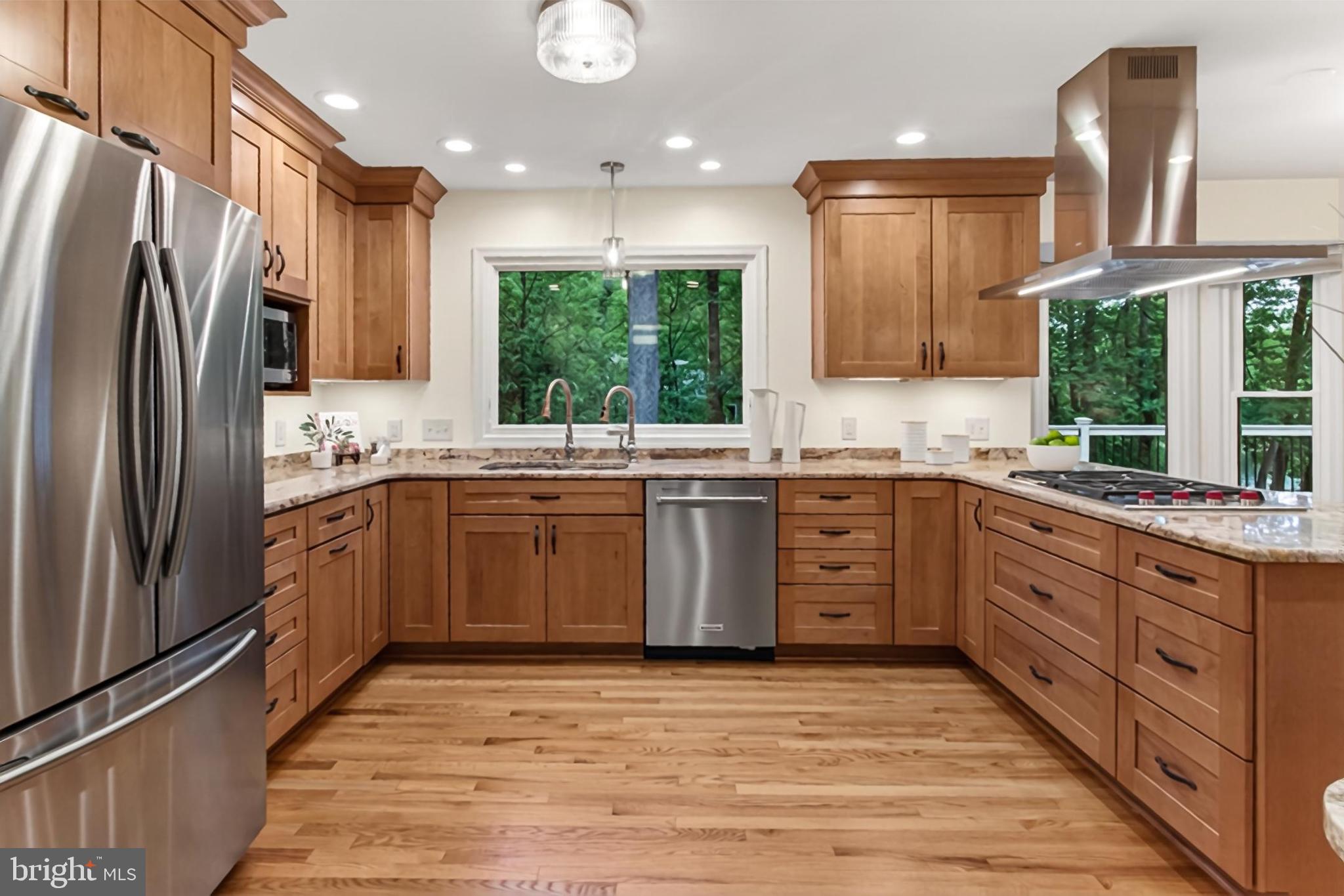 1563 HARPERS COVE LANE