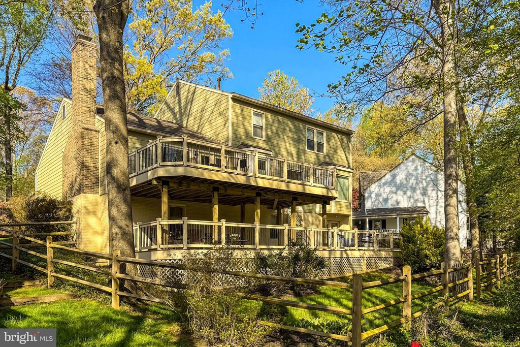 1563 HARPERS COVE LANE